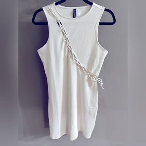 H&M DIVIDED DRESS (Juniors)